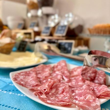 Hotel '904 布杰鲁 外观 照片